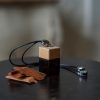 Africa Car Diffuser – Experience a warm, spicy blend of cardamom and soft leather, enriched with notes of bergamot and vetiver. This diffuser transforms your vehicle with a bold fragrance while effectively eliminating unwanted odors, creating a captivating atmosphere for every journey.