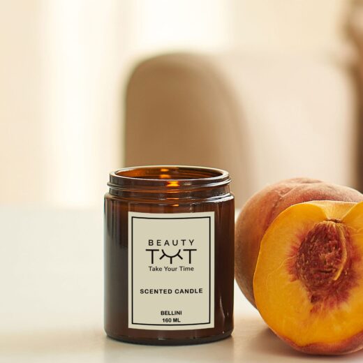 Bellini Candle – Delight in the velvety fragrance of juicy peach and tangy rum, enhanced by warm notes of patchouli and sandalwood. This aromatic candle fills your space with a sweet, inviting aroma that creates a celebratory atmosphere for any occasion.